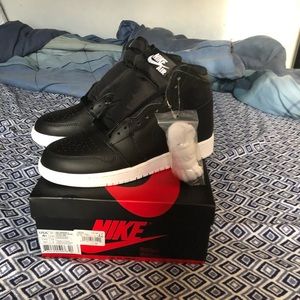 Jordan 1 cyber Monday (GS) Sz 4.5